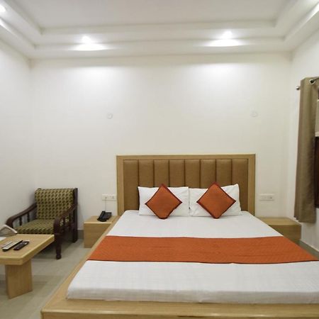 Hotel Atlantic Alwar Ngoại thất bức ảnh
