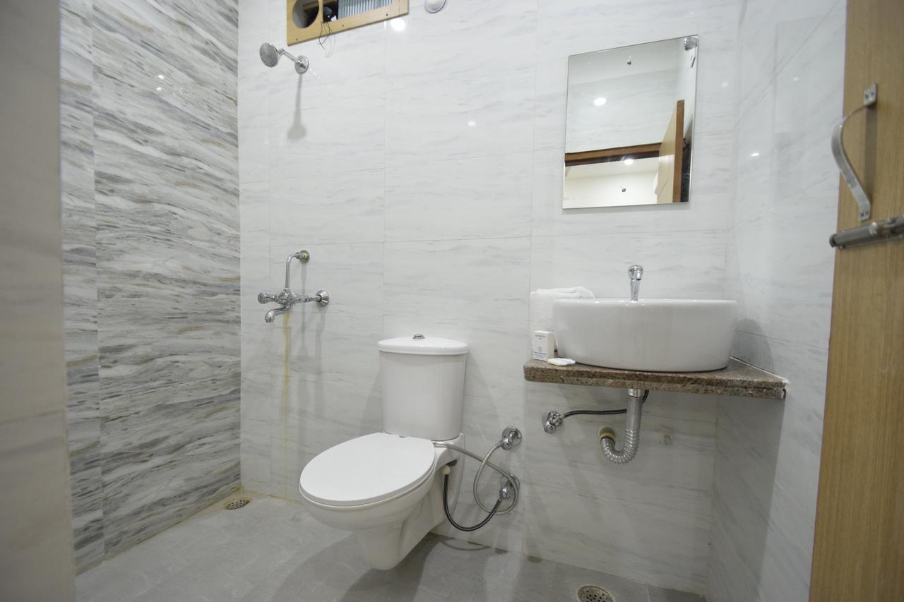 Hotel Atlantic Alwar Ngoại thất bức ảnh